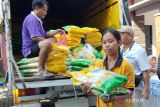 Dispertan Kudus gelar pasar murah bahan  pokok