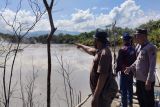 Polres minta warga Lampung Barat tidak panik atas erupsi kawah Nirwana