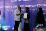 Pemerintah serahkan sertifikat halal kepada 223 UMKM