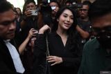 Mantan Mentan belikan pedangdut Nayunda Nabila tas Balenciaga hingga kalung emas