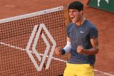 Alcaraz singkirkan  Sinner lewat laga lima set untuk capai final French Open