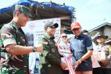 Dirut Semen Padang serahkan rumah bantuan TMMD, Nelirismen: anugerah bagi keluarga kami!