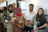 Pameran produk UMKM Sumsel di ajang MIC 2024 dikunjungi warga Meksiko dan Spanyol