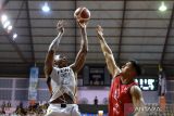 IBL 2024 - Dewa United raih kemenangan ke-22 dan kokoh di puncak ksemen