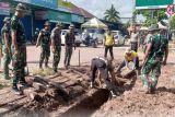 Pemerintah dan warga gotong royong bersihkan lingkungan cegah DBD