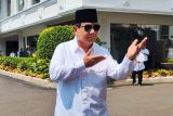 Prabowo berpose silat saat sambangi Istana