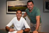 Pemain asal Belanda Anwar El Ghazi merumput di Cardiff