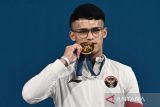 Rizki Juniansyah menangis usai raih emas, akui emosional catat sejarah Olimpiade