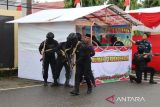 Sispamkota Polres Pasaman Barat peragakan unjuk rasa hingga penculikan saat Pilkada 2024