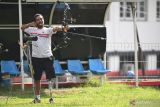 Paralimpiade 2024 - Dua atlet para panahan Indonesia melaju ke perempat final