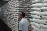 Bulog Banyumas  pantau perkembangan harga beras di tingkat petani