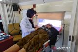 Ratusan warga Solo  manfaatkan pelayanan Rail Clinic KAI