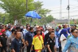 Ribuan simpatisan antarkan paslon ambil nomor urut di KPU Lamsel