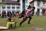 Pemkot Pariaman harapkan permainan tradisional jadi olahraga rutin di SD