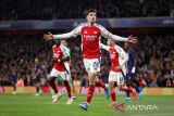 Arsenal menang tipis lewat gol bunuh diri Donetsk