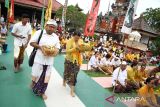 Sembahyang Hari Raya Kuningan Di Palangka Raya