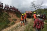 PLN NTT berhasil terangi sejumlah desa dan dusun di tiga kabupaten