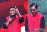 Cudy-Agusto tonjolkan simbol PDIP di debat perdana Pilkada Sulteng