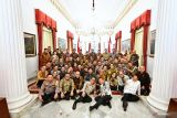 Presiden Jokowi ucapkan terima kasih dan minta maaf kepada jajaran kabinet