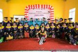 Puluhan peserta Sekolah Lansia Tangguh Muba diwisuda