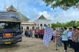 Pemkab Lampung Barat lepas 35 calon jamaah umrah ke Tanah Suci