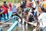 Kapolres Kulon Progo tebar benih ikan mendukung ekosistem aliran sungai