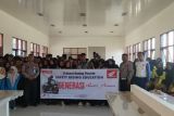 Honda safety riding ajak SMA Al Azhar & SMK Negeri 8 Palu Cari aman