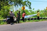 Bawaslu Sleman menertibkan sejumlah spanduk provokatif