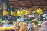 Ratusan warga Kapuas antusias ikuti senam bersama HUT Partai Golkar