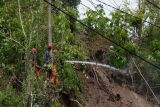 Masyarakat Bukit Menoreh diimbau waspadai tanah longsor