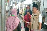 Paslon Marija-Yusron blusukan kampanye di Pasar Bendungan serap aspirasi pedagang