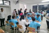Mensos memastikan Sekolah Rakyat tetap berjalan meski guru-siswa mundur