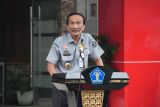 Kakanwil Kemenkum Sumut serahkan penghargaan pegawai teladan
