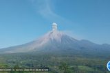 Gunung Semeru erupsi 3 kali dengan tinggi letusan hingga 1.000 meter