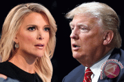 Trump serang "influencer" sayap kanan dengan sebutan "IQ rendah"