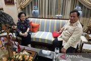Politik kemarin, pertemuan Prabowo-Mega hingga Paus baru terpilih