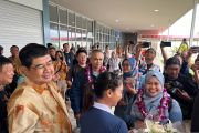Deputy Minister welcomes first foreign tourists of 2026 in Batam