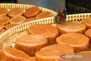 Kue keranjang jelang Imlek