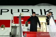 Prabowo arrives in Paris, set to meet Macron at Elysee Palace