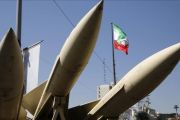 Iran serang pangkalan udara AS di Bahrain, Kuwait