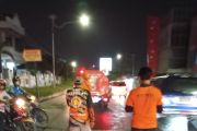 Bandar Lampung lakukan penyemprotan jalan terdampak abu vulkanik GAK&nbsp;
