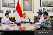 Prabowo siapkan kapal induk helikopter dan drone untuk hadapi bencana