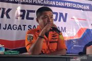 SAR team expands search area for missing journalists in Sunda Strait