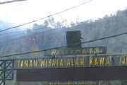 Karhutla Merapi Ungup-Ungup merambat ke TWA Kawah Ijen