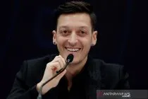 RANS Cilegon FC masih ingin datangkan Mesut Ozil