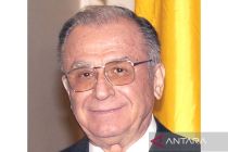 Mantan Presiden Rumania Ion Iliescu wafat pada usia 95 tahun