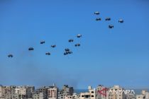 Penerjunan bantuan kemanusiaan di Gaza makan korban, otoritas desak jalur darat dibuka