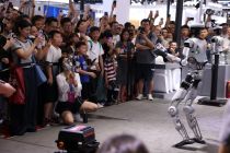 Pakar internasional optimistis terhadap industri robotika China