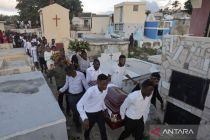 Pemakaman massal puluhan korban badai Melissa di Petit-Goave, Haiti