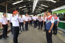 KAI Intensifkan Inspeksi Jalur untuk Memperkuat Keandalan Prasarana dan Layanan di Stasiun Jelang Nataru 2025/2026